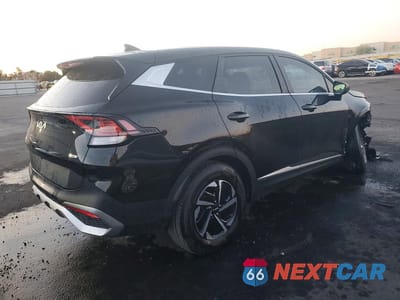 Trzecie zdjęcie samochodu z tyłu: 2025 KIA SPORTAGE LX VIN:KNDPU3DG5S7237671 - miniatura