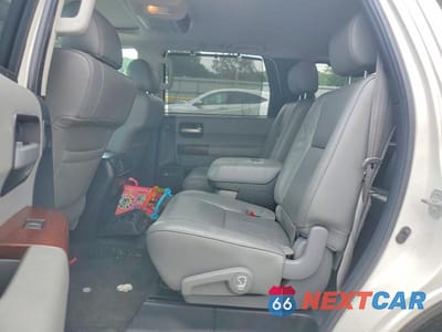 Zdjęcie 11 z 13 samochodu: 2014 TOYOTA SEQUOIA PLATINUM VIN:5TDYY5G14ES055806 - miniatura