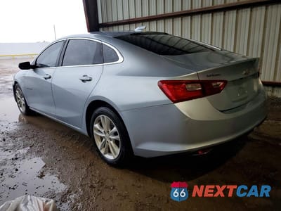 Drugie zdjęcie samochodu z przodu: 2017 CHEVROLET MALIBU LT VIN:1G1ZE5ST1HF142131 - miniatura