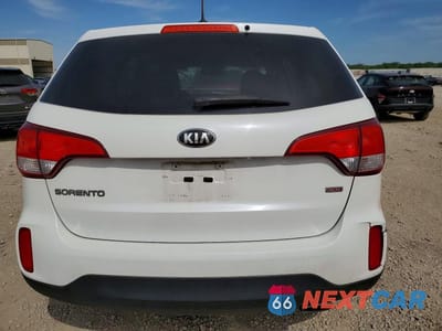 Zdjęcie 6 z 13 samochodu: 2015 KIA SORENTO LX VIN:5XYKT3A61FG661463 - miniatura