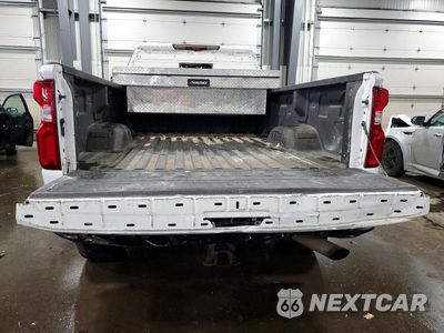 Zdjęcie 6 z 12 samochodu: 2021 CHEVROLET SILVERADO K2500 CUSTOM VIN:1GC5YME71MF260065 - miniatura
