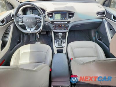 Zdjęcie 8 z 12 samochodu: 2018 HYUNDAI IONIQ LIMITED VIN:KMHC05LC0JU072208 - miniatura