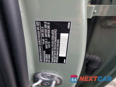 Zdjęcie 14 z 14 samochodu: 2025 VOLVO XC40 CORE VIN:YV4L12UJ1S2570263 - miniatura