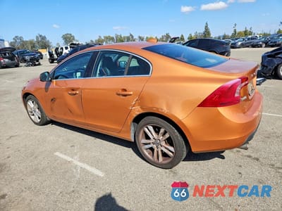 Drugie zdjęcie samochodu z przodu: 2013 VOLVO S60 T5 VIN:YV1612FS1D2201700 - miniatura