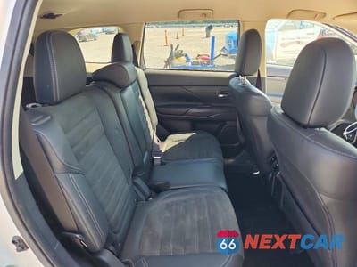 Zdjęcie 11 z 14 samochodu: 2020 MITSUBISHI OUTLANDER SE VIN:JA4AD3A33LZ048735 - miniatura
