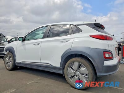 Drugie zdjęcie samochodu z przodu: 2021 HYUNDAI KONA ELECTRIC LIMITED VIN:KM8K33AG2MU120440 - miniatura