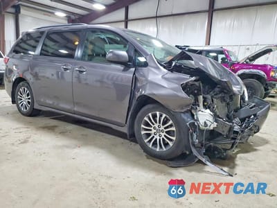 Czwarte zdjęcie samochodu z boku: 2019 TOYOTA SIENNA XLE PREMIUM 8-PASSENGER VIN:5TDYZ3DC0KS987651 - miniatura