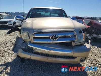 Piąte zdjęcie samochodu w środku: 2003 TOYOTA TUNDRA ACCESS CAB SR5 VIN:5TBBT44183S381939 - miniatura