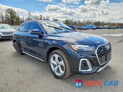 Czwarte zdjęcie samochodu z boku: 2023 AUDI Q5 PREMIUM PLUS 45 VIN:WA1EAAFY6P2077986 - miniatura
