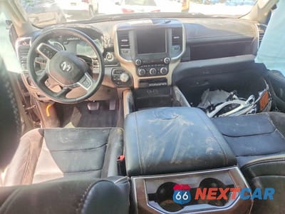 Zdjęcie 8 z 12 samochodu: 2022 RAM 1500 LARAMIE VIN:1C6SRFJT9NN282120 - miniatura