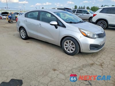 Czwarte zdjęcie samochodu z boku: 2015 KIA RIO LX VIN:KNADM4A35F6457511 - miniatura