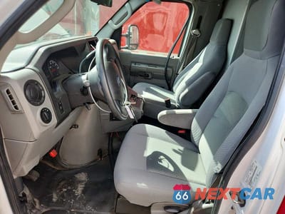 Zdjęcie 7 z 13 samochodu: 2016 FORD E-350 VIN:1FDWE3FS4GDC24974 - miniatura