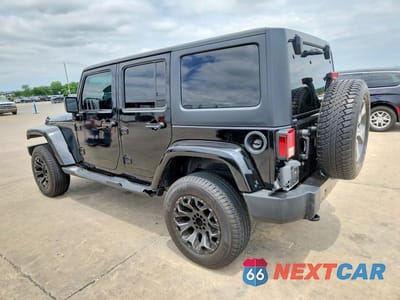 Drugie zdjęcie samochodu z przodu: 2017 JEEP WRANGLER UNLIMITED SAHARA VIN:1C4BJWEG3HL696314 - miniatura