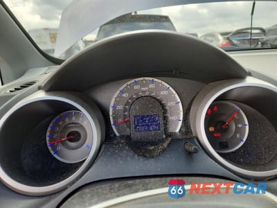 Zdjęcie 9 z 13 samochodu: 2009 HONDA FIT SPORT VIN:JHMGE88429S012091 - miniatura