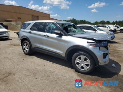 Czwarte zdjęcie samochodu z boku: 2024 FORD EXPLORER POLICE INTERCEPTOR VIN:1FM5K8AB7RGA24455 - miniatura