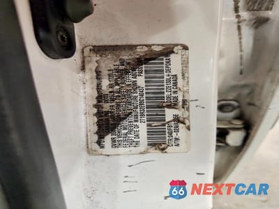 Zdjęcie 12 z 12 samochodu: 2003 TOYOTA COROLLA CE VIN:2T1BR32E93C140437 - miniatura