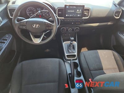 Zdjęcie 8 z 13 samochodu: 2021 HYUNDAI VENUE SE VIN:KMHRB8A30MU068575 - miniatura
