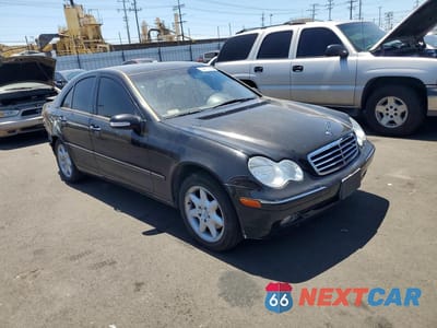 Czwarte zdjęcie samochodu z boku: 2002 MERCEDES-BENZ C 320 VIN:WDBRF64J62F285393 - miniatura