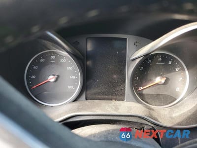 Zdjęcie 9 z 12 samochodu: 2019 MERCEDES-BENZ C 300 4MATIC VIN:55SWF8EB0KU301386 - miniatura