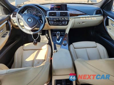 Zdjęcie 8 z 12 samochodu: 2018 BMW 330 XI VIN:WBA8D9C54JA607806 - miniatura