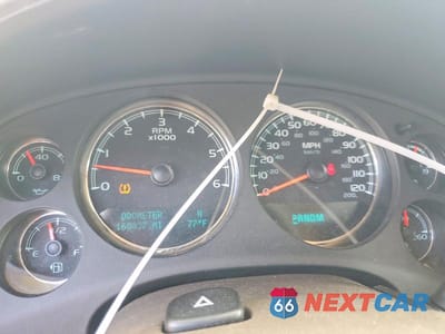 Zdjęcie 9 z 13 samochodu: 2014 CHEVROLET SUBURBAN C1500 LT VIN:1GNSCJE07ER229669 - miniatura