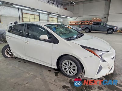 Czwarte zdjęcie samochodu z boku: 2016 TOYOTA PRIUS TWO VIN:JTDKBRFU6G3014866 - miniatura