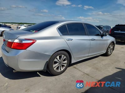 Trzecie zdjęcie samochodu z tyłu: 2015 HONDA ACCORD LX VIN:1HGCR2F37FA088274 - miniatura