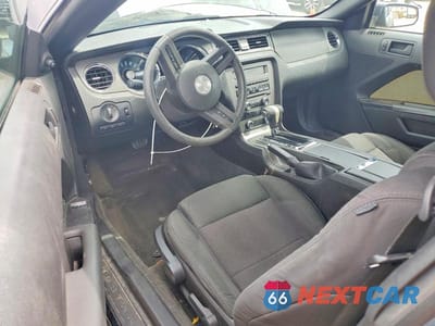 Zdjęcie 8 z 12 samochodu: 2011 FORD MUSTANG VIN:1ZVBP8AM8B5151577 - miniatura
