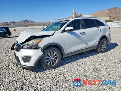 2016 KIA SORENTO LX 5XYPG4A35GG043263 - główne zdjęcie licytacji z USA - miniatura