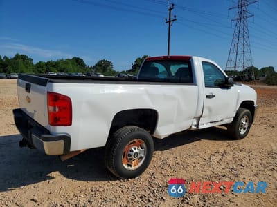 Trzecie zdjęcie samochodu z tyłu: 2013 CHEVROLET SILVERADO K2500 HEAVY DUTY VIN:1GC0KVCGXDF238294 - miniatura