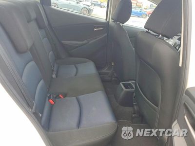 Zdjęcie 10 z 12 samochodu: 2019 TOYOTA YARIS LE VIN:3MYDLBYV1KY521890 - miniatura