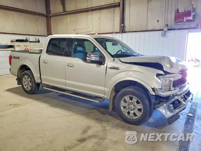 Czwarte zdjęcie samochodu z boku: 2018 FORD F150 SUPERCREW VIN:1FTEW1E50JKF18243 - miniatura