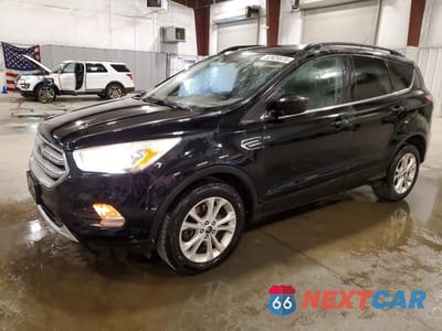 2017 FORD ESCAPE SE 1FMCU9G9XHUC26105 - główne zdjęcie licytacji z USA - miniatura