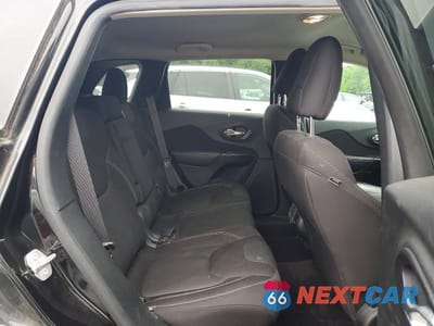 Zdjęcie 11 z 13 samochodu: 2016 JEEP CHEROKEE LATITUDE VIN:1C4PJMCS8GW220039 - miniatura