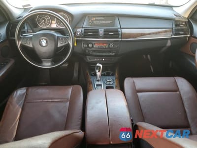 Zdjęcie 8 z 13 samochodu: 2013 BMW X5 XDRIVE35I VIN:5UXZV4C5XDL994859 - miniatura