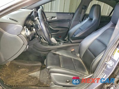 Zdjęcie 7 z 12 samochodu: 2019 MERCEDES-BENZ CLA 250 4MATIC VIN:WDDSJ4GB6KN719348 - miniatura