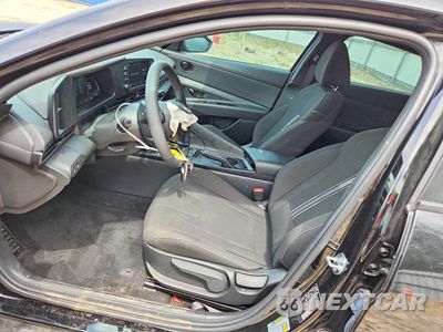 Zdjęcie 7 z 13 samochodu: 2025 HYUNDAI ELANTRA SEL SPORT VIN:KMHLM4DG9SU045722 - miniatura