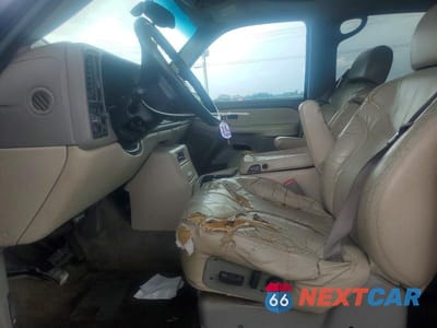 Zdjęcie 7 z 13 samochodu: 2002 GMC YUKON XL C1500 VIN:3GKEC16Z12G336431 - miniatura