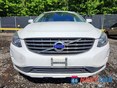 Piąte zdjęcie samochodu w środku: 2016 VOLVO XC60 T6 PREMIER VIN:YV449MRK8G2892304 - miniatura