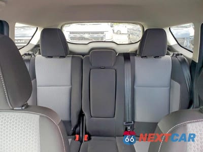 Zdjęcie 10 z 13 samochodu: 2017 FORD ESCAPE SE VIN:1FMCU9GD9HUE03814 - miniatura