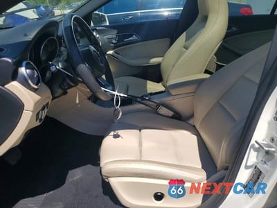 Zdjęcie 7 z 12 samochodu: 2018 MERCEDES-BENZ CLA 250 4MATIC VIN:WDDSJ4GB1JN543209 - miniatura