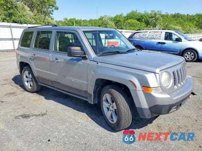 Czwarte zdjęcie samochodu z boku: 2014 JEEP PATRIOT SPORT VIN:1C4NJRBB2ED817217 - miniatura