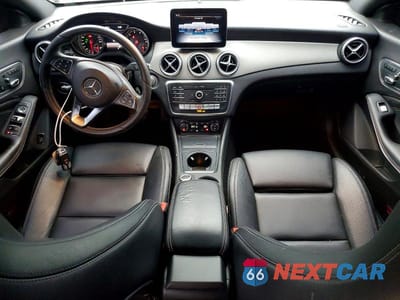 Zdjęcie 8 z 13 samochodu: 2018 MERCEDES-BENZ CLA 250 VIN:WDDSJ4EB1JN622673 - miniatura
