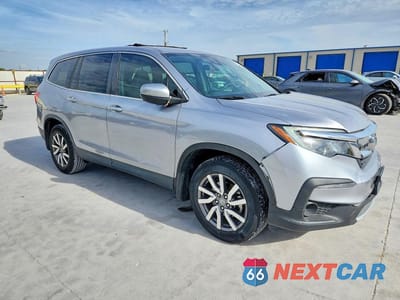 Czwarte zdjęcie samochodu z boku: 2020 HONDA PILOT EX VIN:5FNYF5H39LB027071 - miniatura