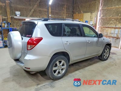 Trzecie zdjęcie samochodu z tyłu: 2007 TOYOTA RAV4 LIMITED VIN:JTMBD31V775089877 - miniatura