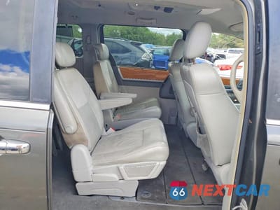 Zdjęcie 11 z 13 samochodu: 2010 CHRYSLER TOWN AND COUNTRY VIN:2A4RR6DX0AR217556 - miniatura