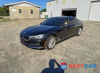 Drugie zdjęcie samochodu z przodu: 2016 BMW 740 I VIN:WBA7E2C52GG503997 - miniatura
