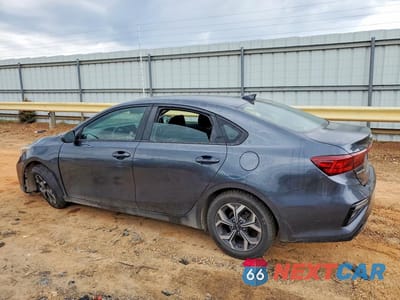 Drugie zdjęcie samochodu z przodu: 2019 KIA FORTE LXS VIN:3KPF24AD5KE077390 - miniatura