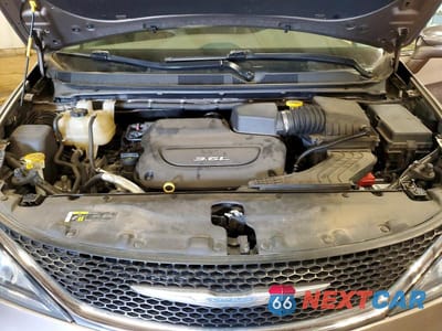 Zdjęcie 12 z 14 samochodu: 2018 CHRYSLER PACIFICA LIMITED VIN:2C4RC1GG0JR169319 - miniatura