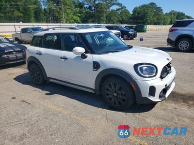 Czwarte zdjęcie samochodu z boku: 2024 MINI COOPER S COUNTRYMAN VIN:WMZ53BR08R3R53529 - miniatura